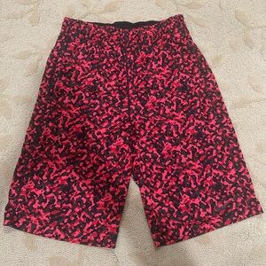 Boys Nike Atheltic Shorts. Red and Black Design. Size Large.
